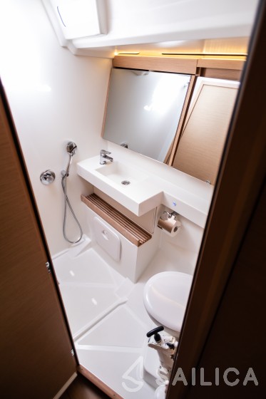 Sun Odyssey 440 - Yacht Charter Sailica