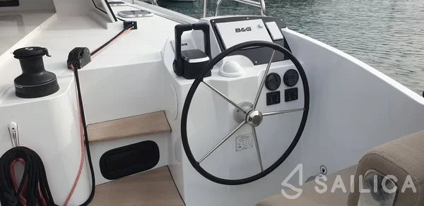 Nautitech 40 open NEW - 4 + 2 cab. - Yacht Charter Sailica