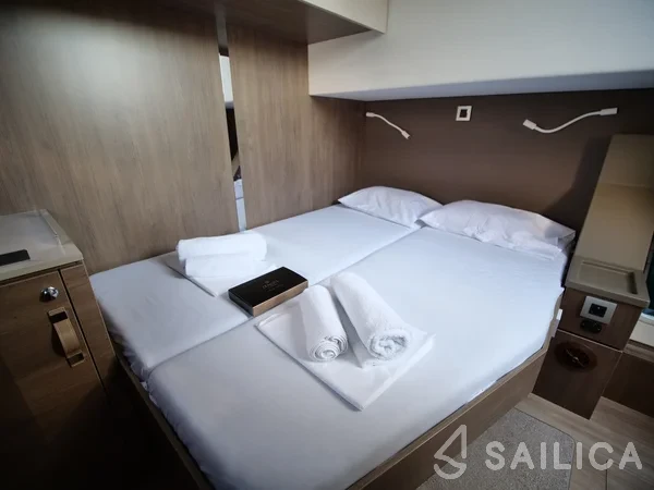 Bali 4.8  - Yacht Charter Sailica