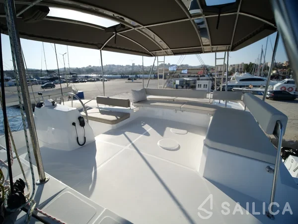 Bali 4.8  - Yacht Charter Sailica