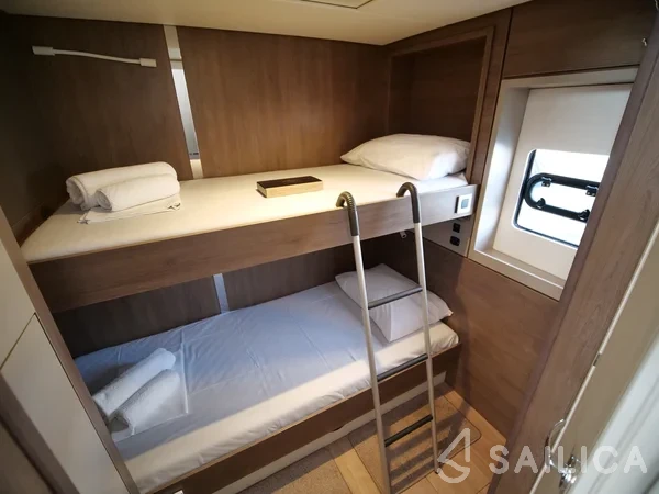 Bali 4.8  - Yacht Charter Sailica