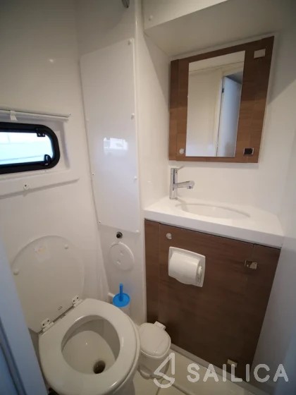 Bali 4.8  - Yacht Charter Sailica