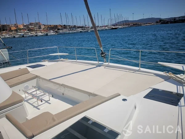 Bali 4.8  - Yacht Charter Sailica