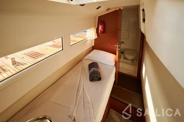 Prestige 550 Fly - Yacht Charter Sailica