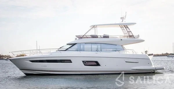 Prestige 550 Fly - Yacht Charter Sailica