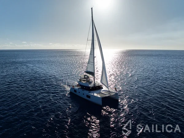 Nautitech 46 Fly - Yacht Charter Sailica