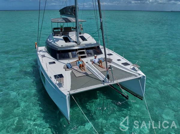 Nautitech 46 Fly - Yacht Charter Sailica