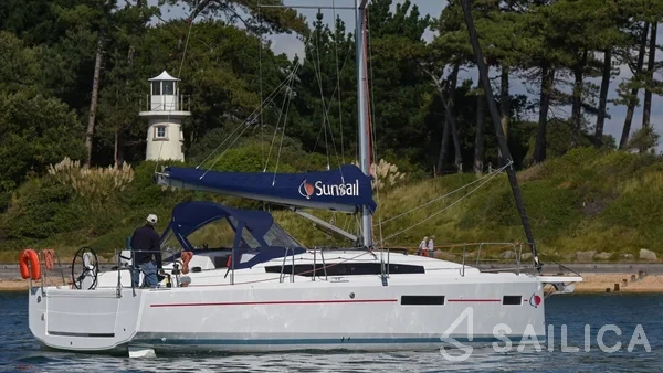 Sun Odyssey 380 - Yacht Charter Sailica