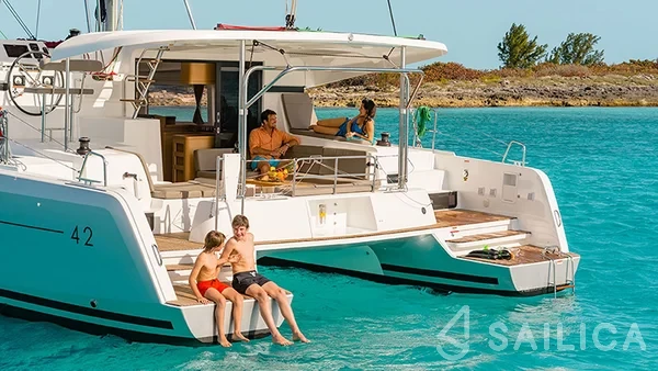 Lagoon 42 - Yacht Charter Sailica