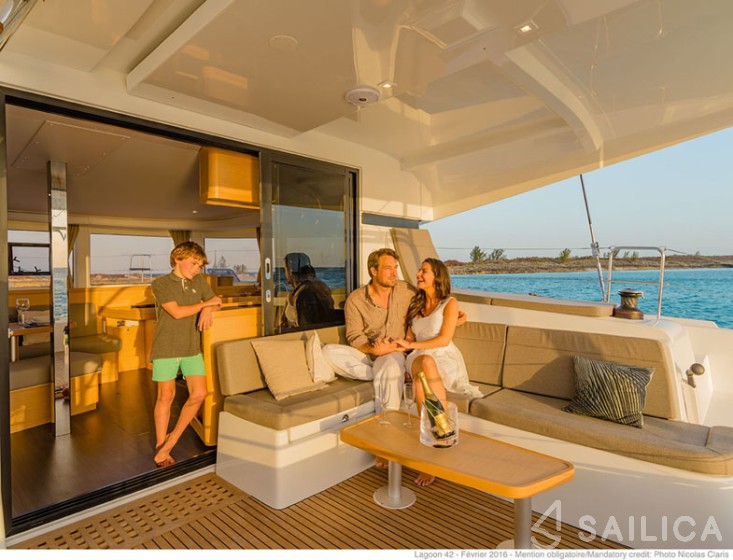 Lagoon 42 - Yacht Charter Sailica