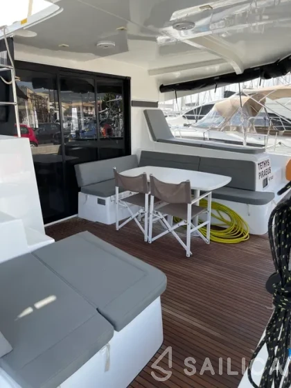 Lagoon 42 - Yacht Charter Sailica