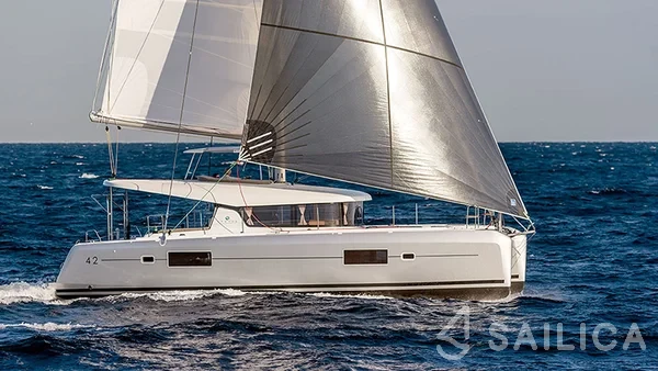 Lagoon 42 - Yacht Charter Sailica