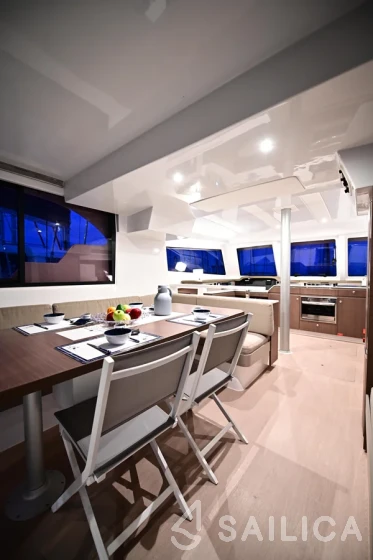 Bali Catspace - Yacht Charter Sailica