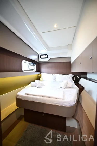 Bali Catspace - Yacht Charter Sailica
