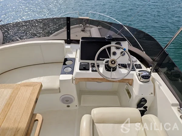 Swift Trawler 35 - Yacht Charter Sailica