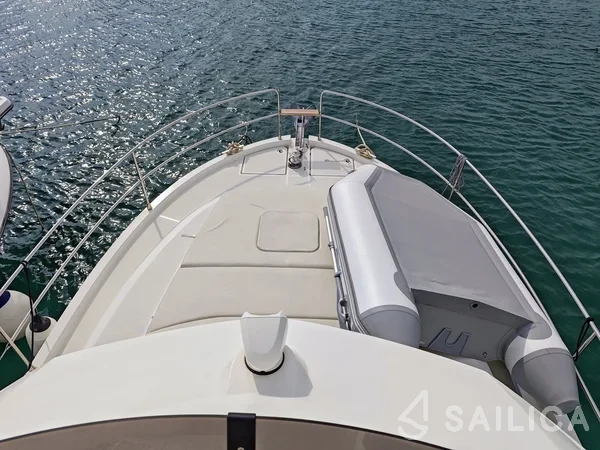 Swift Trawler 35 - Yacht Charter Sailica