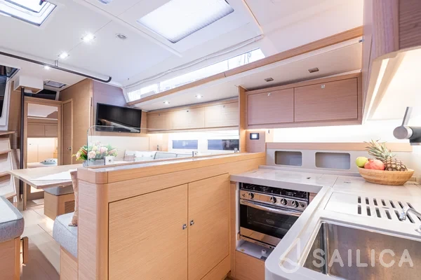 Dufour 530 - Yacht Charter Sailica