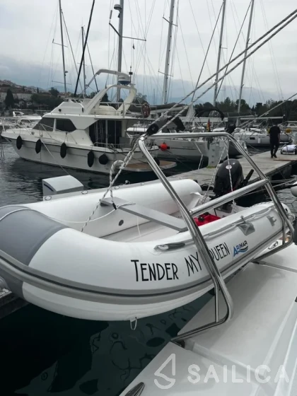 Bali 4.6 - Yacht Charter Sailica