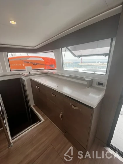 Bali 4.6 - Yacht Charter Sailica