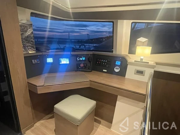 Bali 4.6 - Yacht Charter Sailica