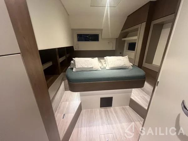 Bali 4.6 - Yacht Charter Sailica