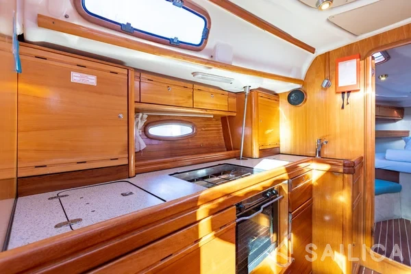 Bavaria 39 Cruiser - Yacht Charter Sailica