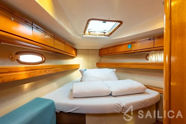 Bavaria 39 Cruiser - Yacht Charter Sailica