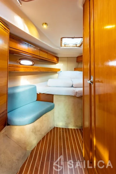 Bavaria 39 Cruiser - Yacht Charter Sailica