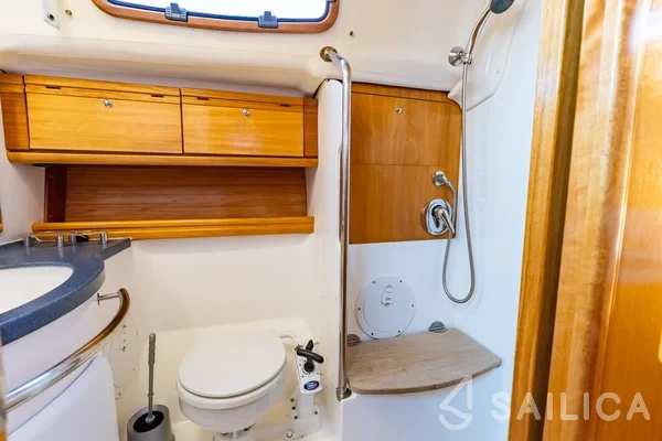 Bavaria 39 Cruiser - Yacht Charter Sailica