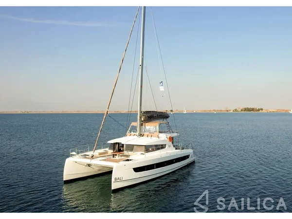 Bali 4.2 - Yacht Charter Sailica