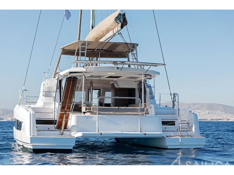Bali 4.2 - Yacht Charter Sailica