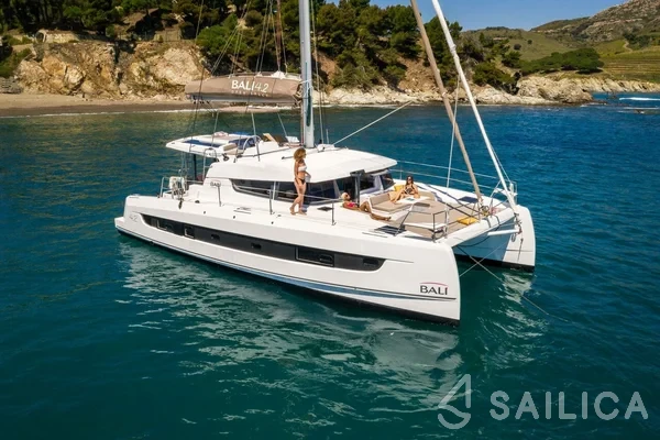 Bali 4.2 - Yacht Charter Sailica