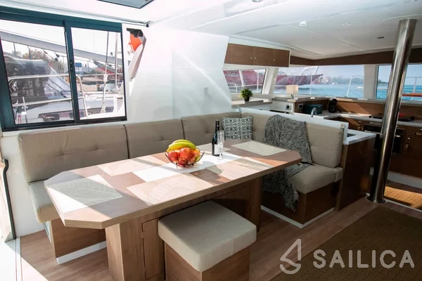 Bali 4.2 - Yacht Charter Sailica