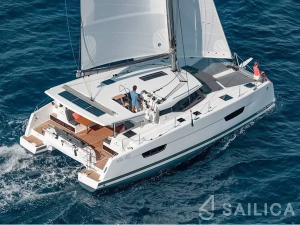 Isla 40 - Yacht Charter Sailica