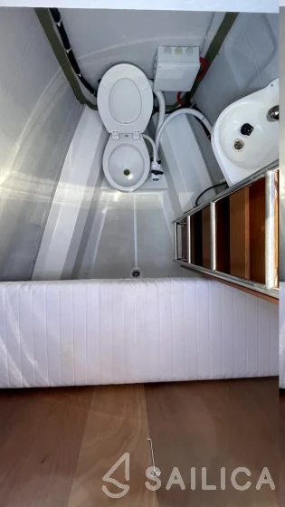 Oceanis 51.1 - Yacht Charter Sailica