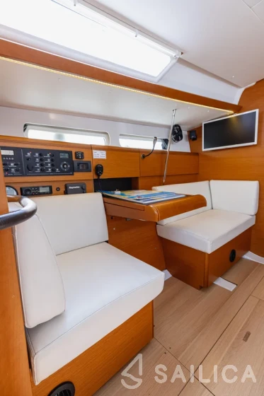 Sun Odyssey 449 - Yacht Charter Sailica