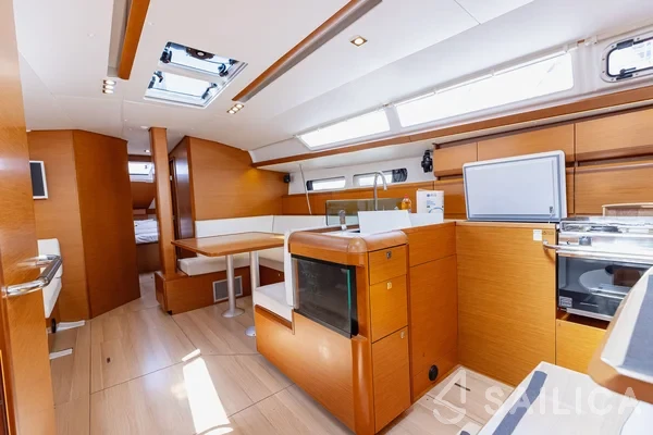 Sun Odyssey 449 - Yacht Charter Sailica