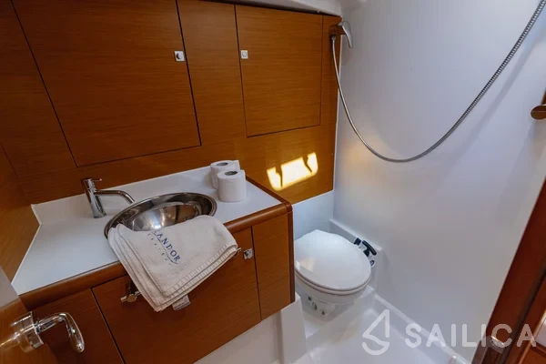 Sun Odyssey 449 - Yacht Charter Sailica