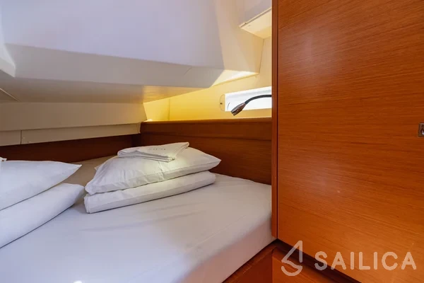 Sun Odyssey 449 - Yacht Charter Sailica