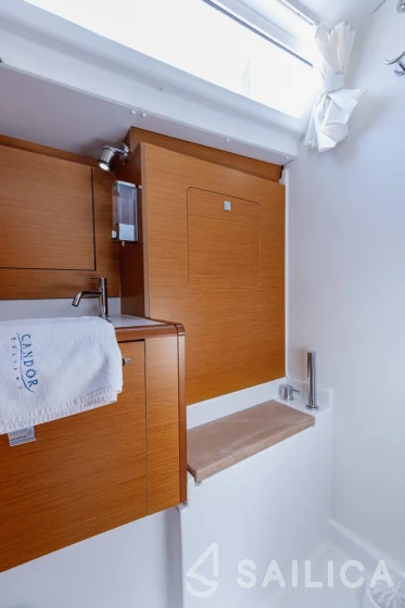 Sun Odyssey 449 - Yacht Charter Sailica