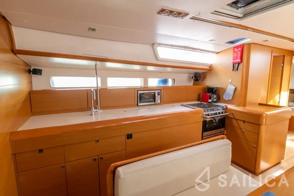 Sun Odyssey 509 - Yacht Charter Sailica