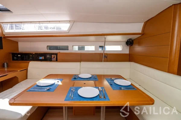 Sun Odyssey 509 - Yacht Charter Sailica