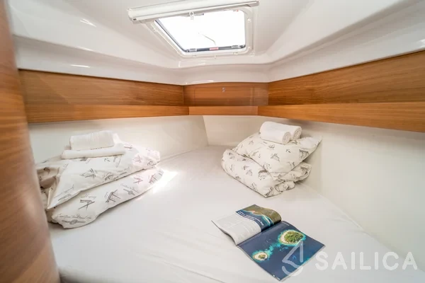 Elan Impression 40.1 - Yacht Charter Sailica