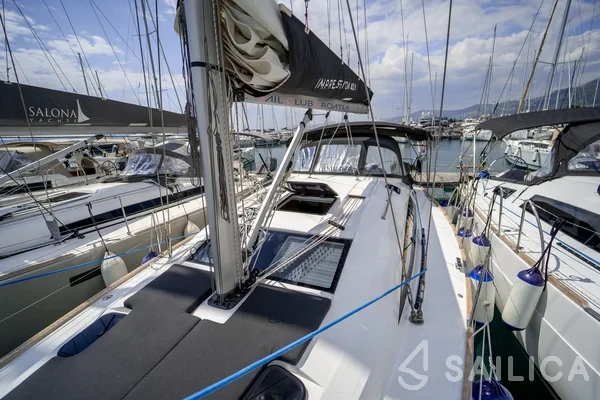 Elan Impression 40.1 - Yacht Charter Sailica