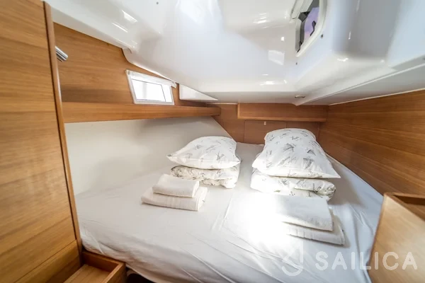 Elan Impression 40.1 - Yacht Charter Sailica
