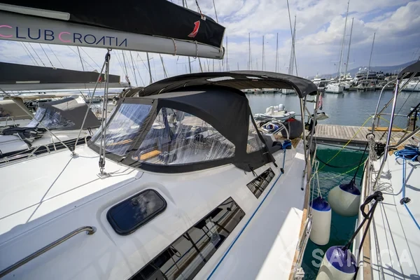 Elan Impression 40.1 - Yacht Charter Sailica