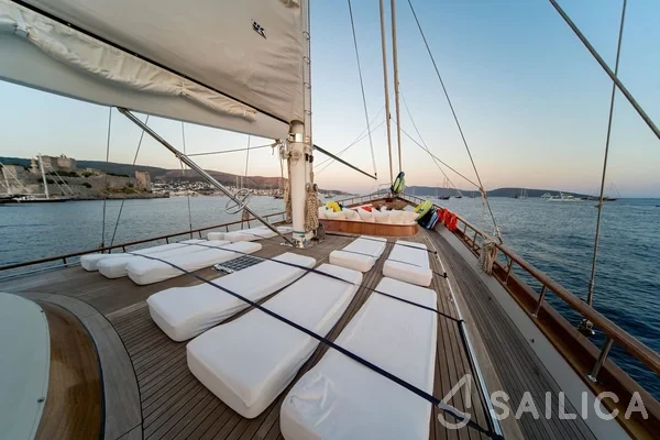 Gulet - Yacht Charter Sailica