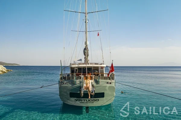 Gulet - Yacht Charter Sailica