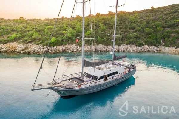 Gulet - Yacht Charter Sailica