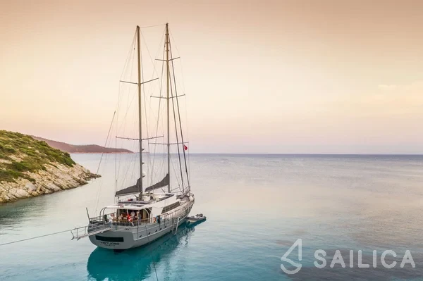 Gulet - Yacht Charter Sailica